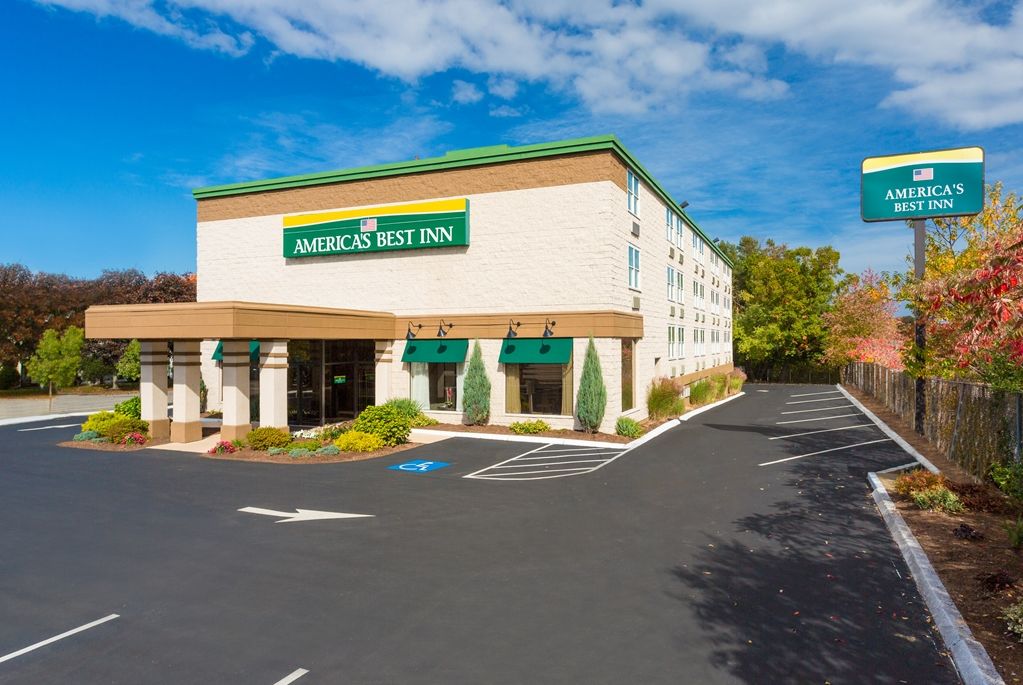 Howard Johnson By Wyndham Portsmouth Exterior foto